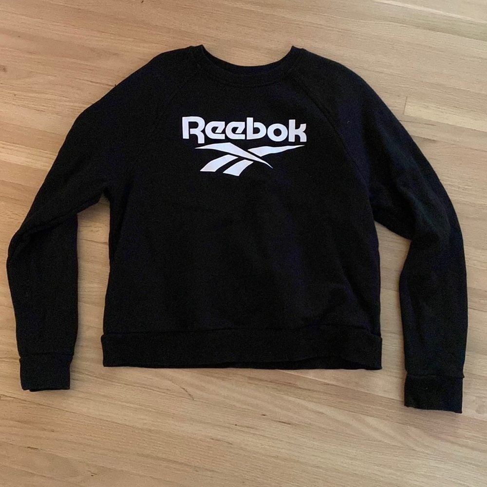 Reebok black sweatshirt